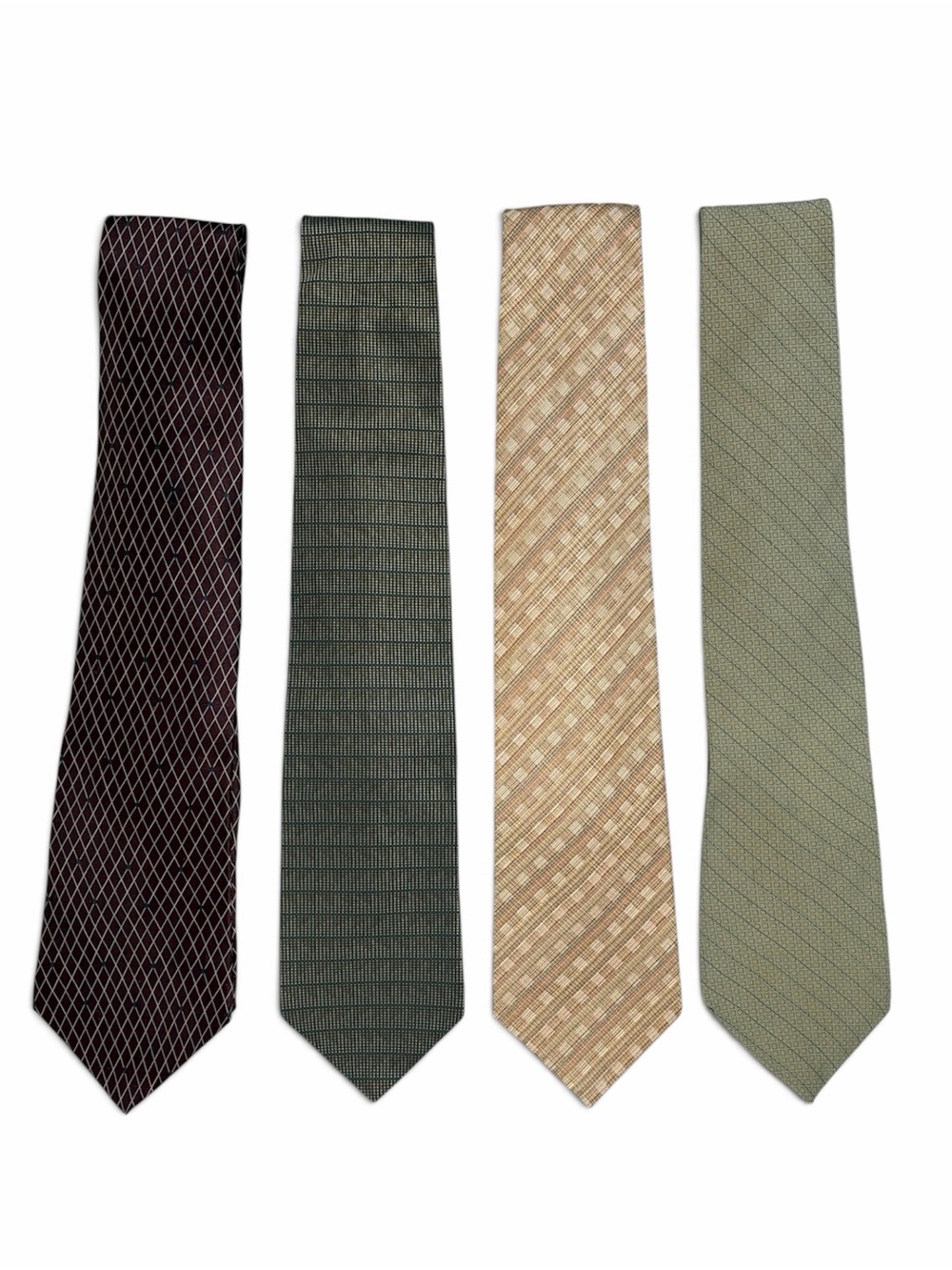 Men’s 100% Silk Necktie Lot of 4 DKNY Calvin Klein Designer Ties